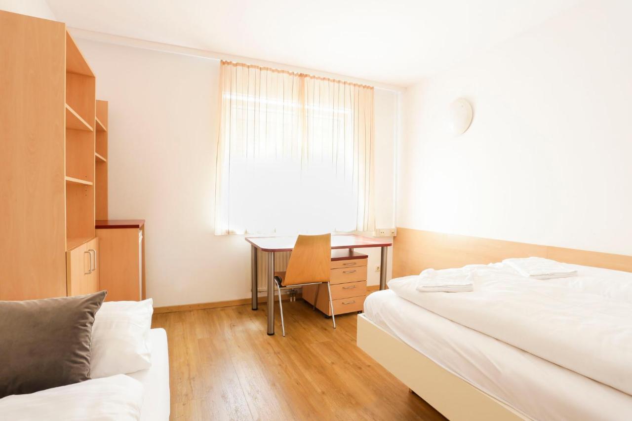 Mynext - Westbahnhof Hostel One Wien Ngoại thất bức ảnh