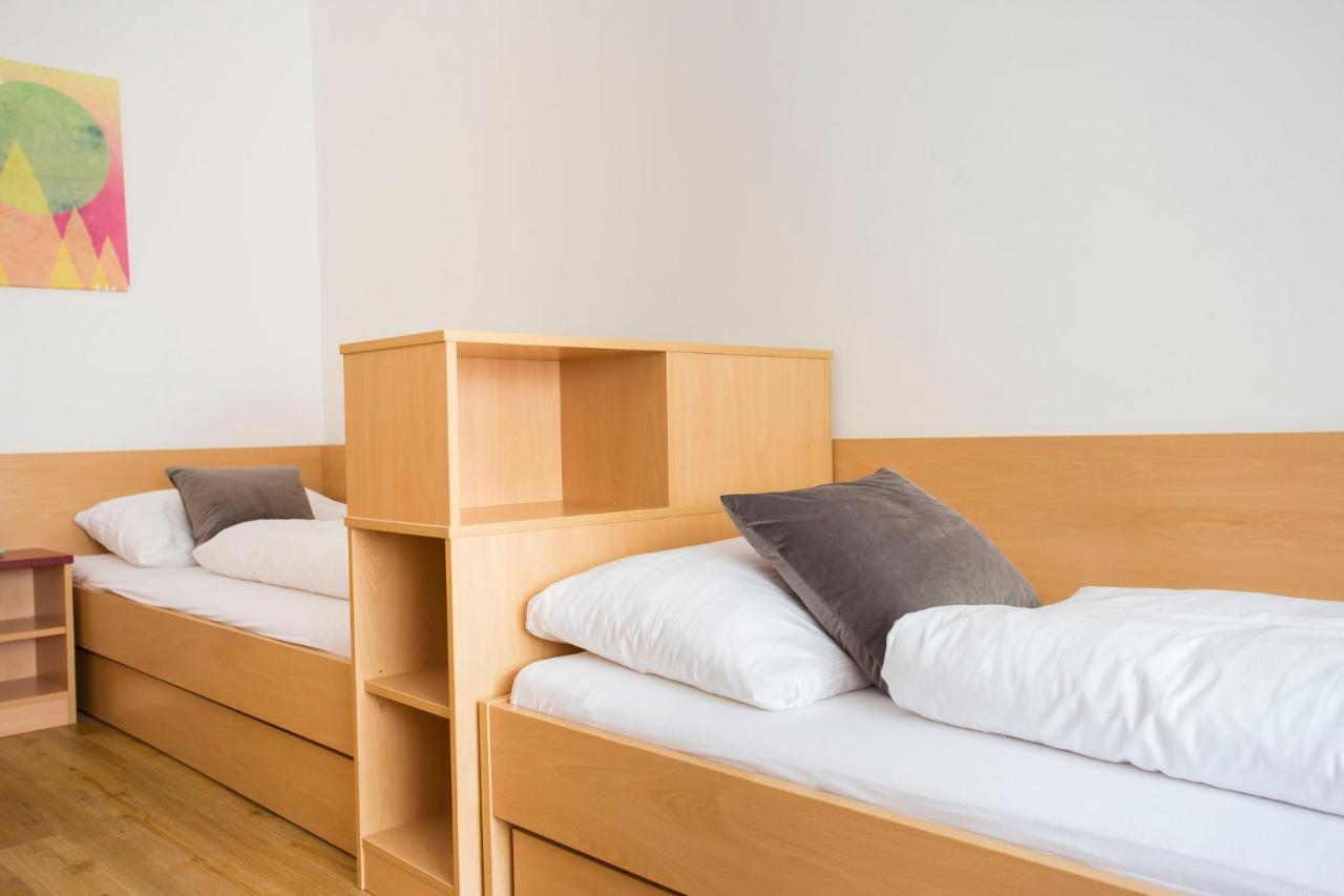 Mynext - Westbahnhof Hostel One Wien Ngoại thất bức ảnh