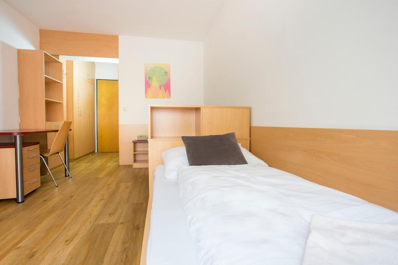 Mynext - Westbahnhof Hostel One Wien Ngoại thất bức ảnh