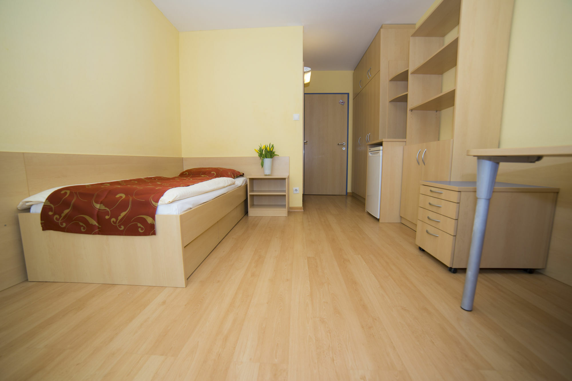 Mynext - Westbahnhof Hostel One Wien Ngoại thất bức ảnh