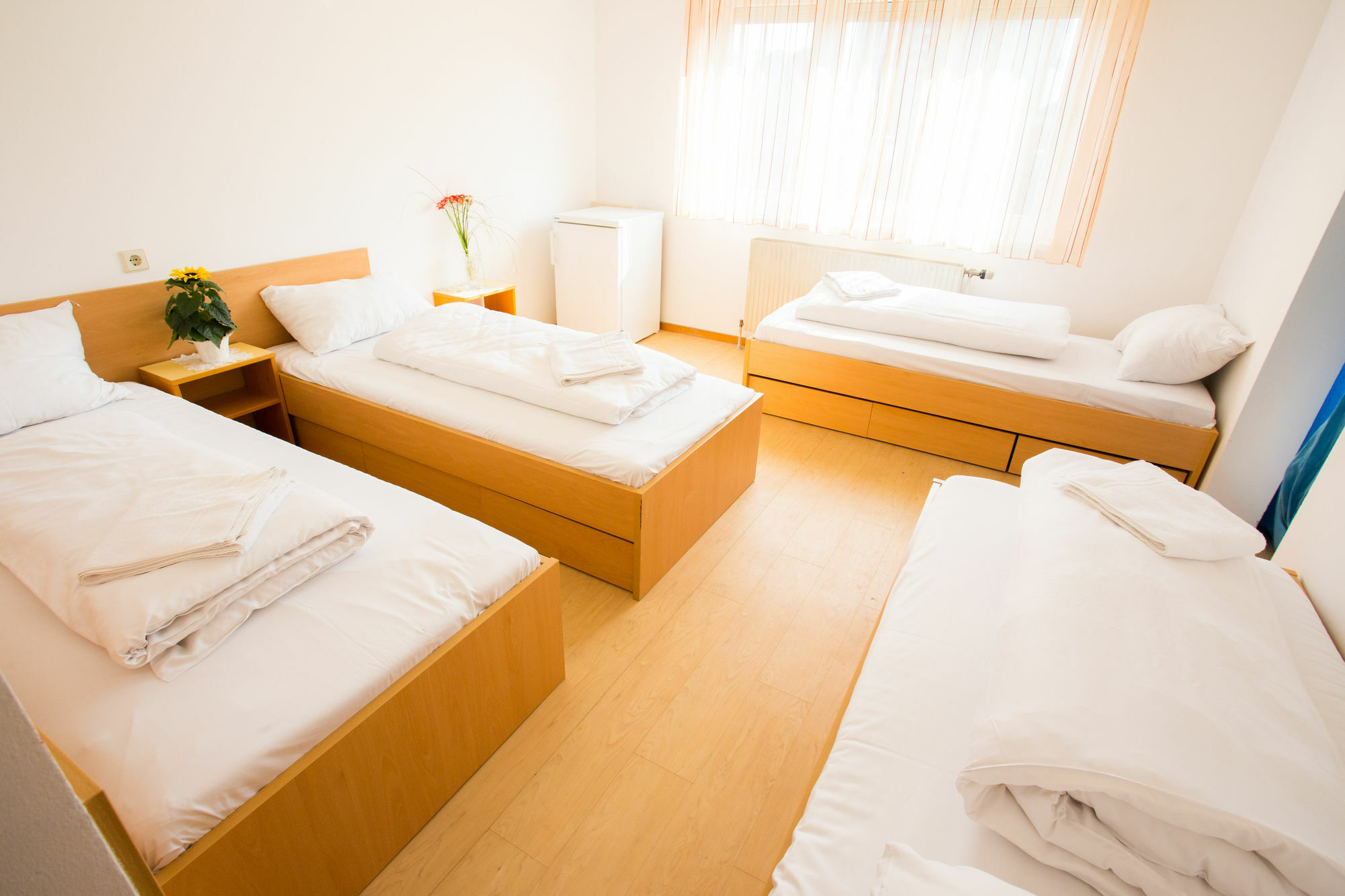 Mynext - Westbahnhof Hostel One Wien Ngoại thất bức ảnh