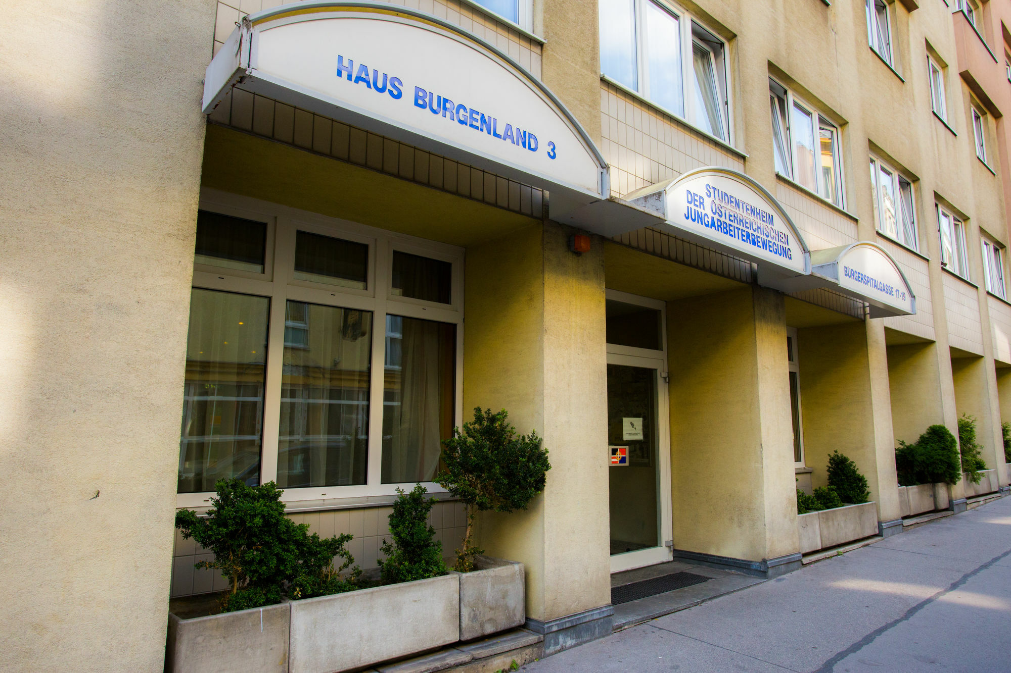 Mynext - Westbahnhof Hostel One Wien Ngoại thất bức ảnh